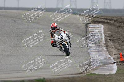 media/Nov-29-2025-TrackDaz (Sat) [[10ae2d9bce]]/B Group/Session 3 (Outside Grapevine)/